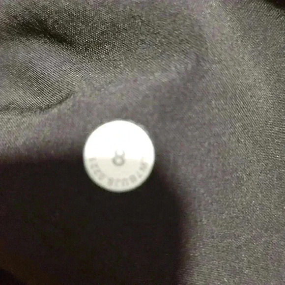 Lululemon Choose a Side Reversible Super-High Rise Short 4" Black / Graphite - Picture 8 of 8